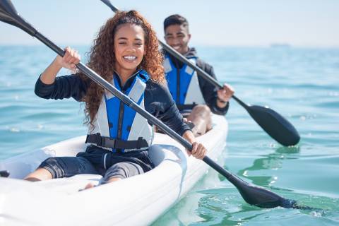 friends-kayaking
